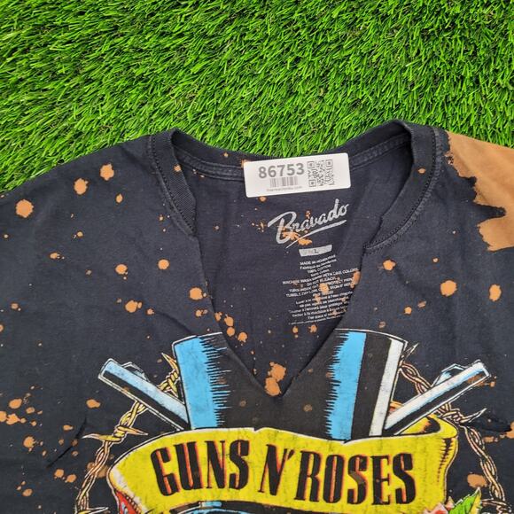 Guns-N-Roses Shirt Womens Large 21x26 Distressed Thrashed - Picture 6 of 12